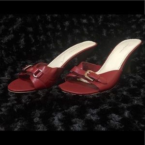 Ladies shoes: Merona heels, size 10 US, red